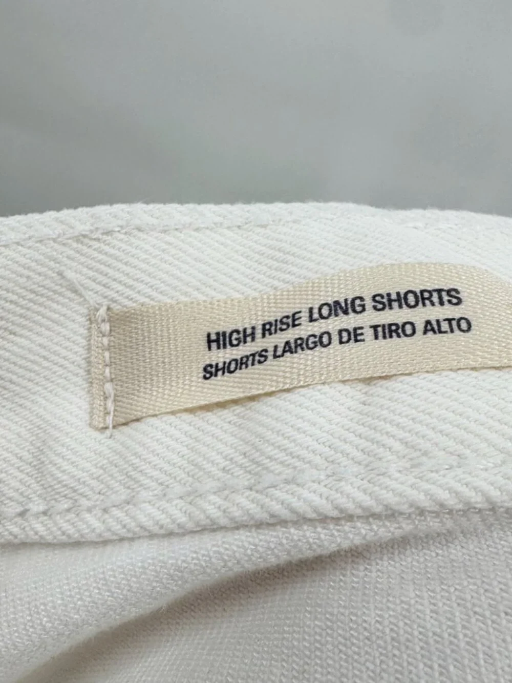 NEW Universal Thread High-Rise Long Denim Shorts - White - Size 16